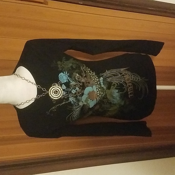 YAGI LONG SLEEVE RHINESTONE FLORAL TSHIRT - Picture 1 of 5